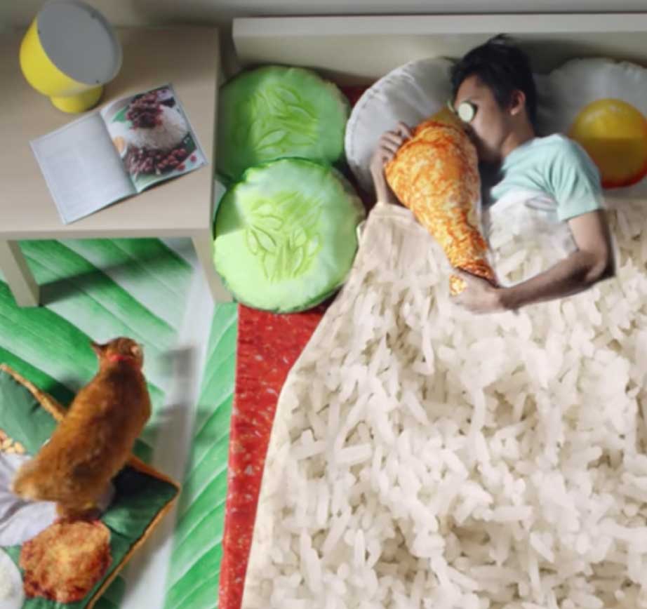 McDonald's New Nasi Lemak Burger is Back! 😱😋 #mcdonalds #nasilemak #bandung #new #burger