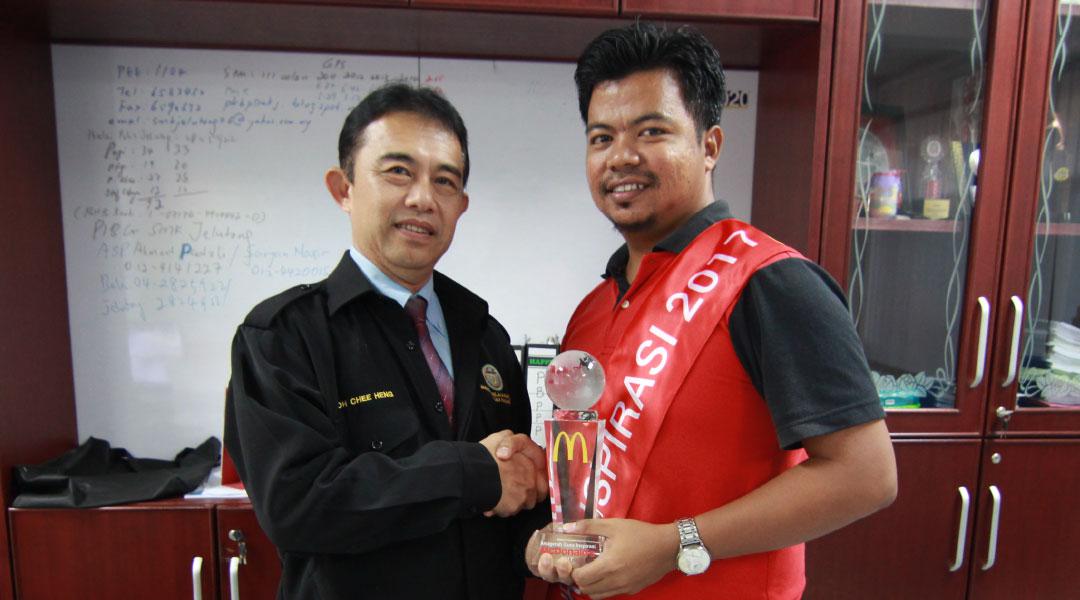 Mr CIKGU MOHD AZRI BIN ELIAS's photo'