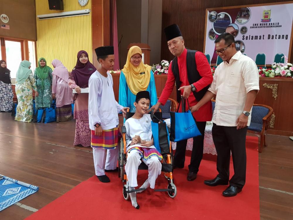 Mdm ANDE NOOR MUNAWARA BINTI HJ BACHOK's photo