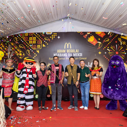 McDonald’s Malaysia Raikan Masyarakat Sarawak, Anjurkan Aram Begulai Ngabang Ba Mekdi sempena Pesta Gawai